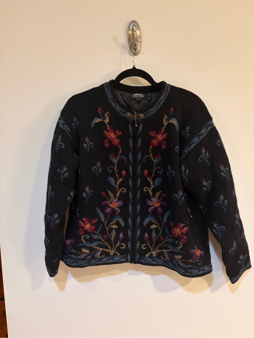 Icelandic Design Women's Black Floral Zip-Front Jacket